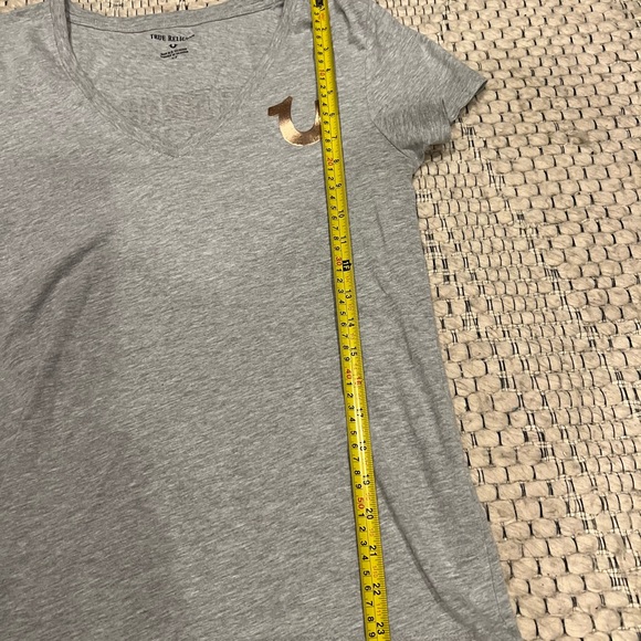 True Religion Graphic tee with shiny graphic on both sides - Picture 6 of 9